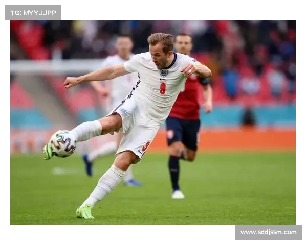 哈里凯恩的技术与战术解析 五大关键要素助力他成为顶级前锋